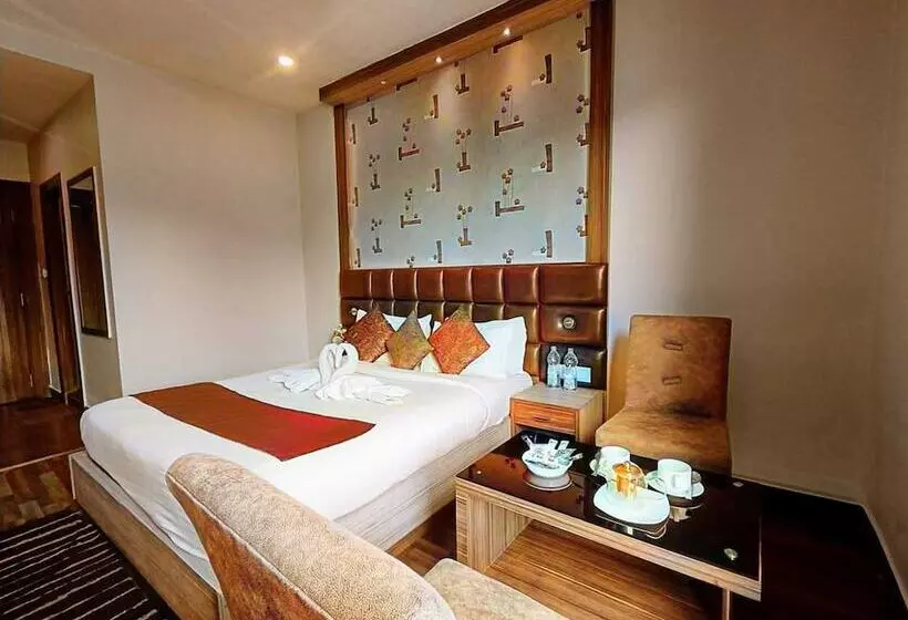 Hotelli Kings Resort