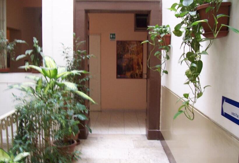 هتل Pensione Romeo