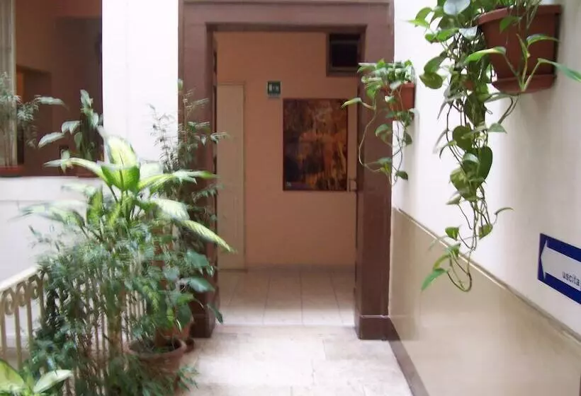 هتل Pensione Romeo