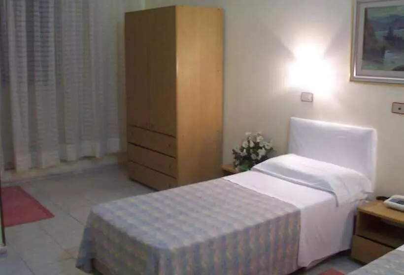 هتل Pensione Romeo