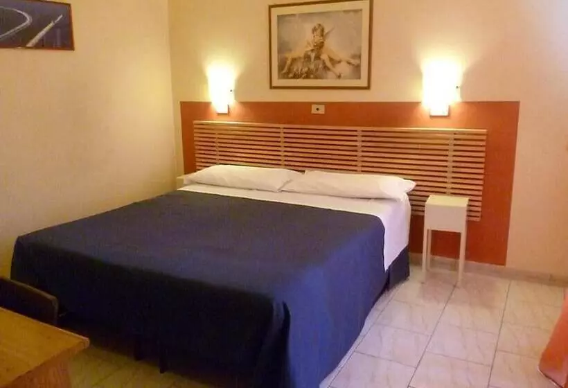 هتل Pensione Romeo