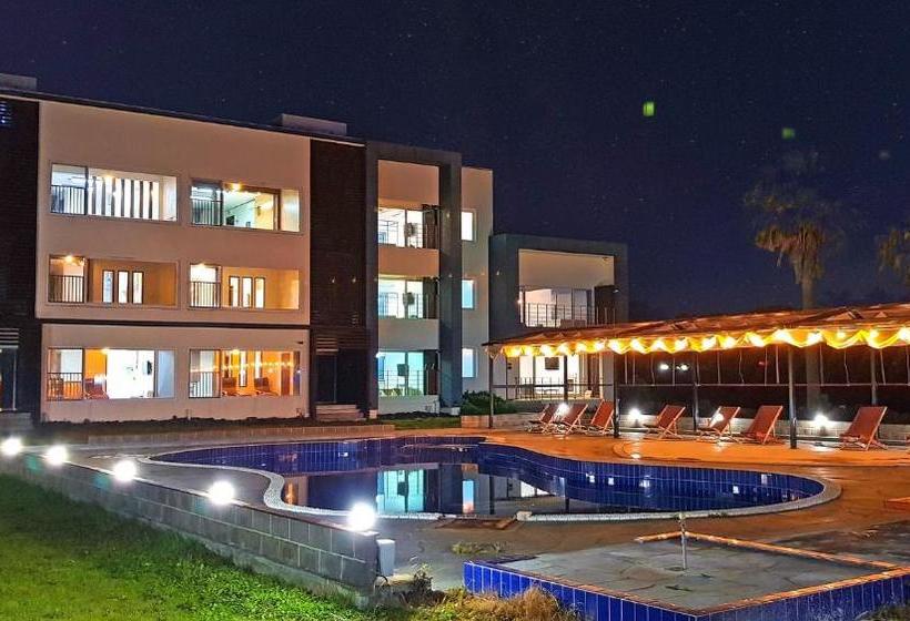 בית מלון כפרי Shall Story Resort