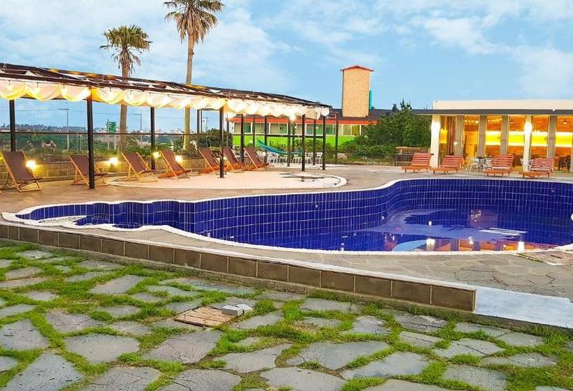 בית מלון כפרי Shall Story Resort