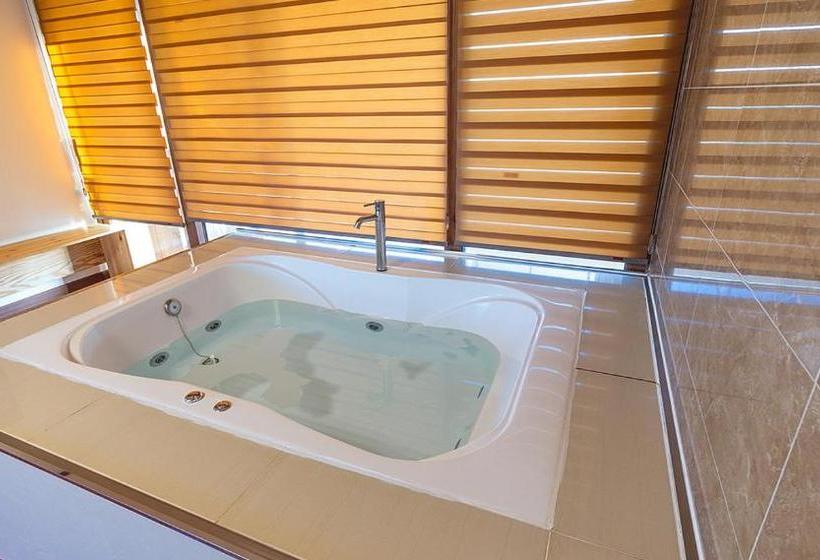 בית מלון כפרי Shall Story Resort