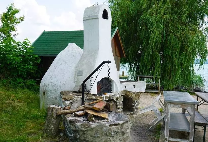 Hotelli Tihany Yacht Club