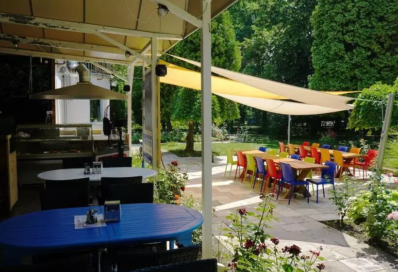 Hotelli Tihany Yacht Club