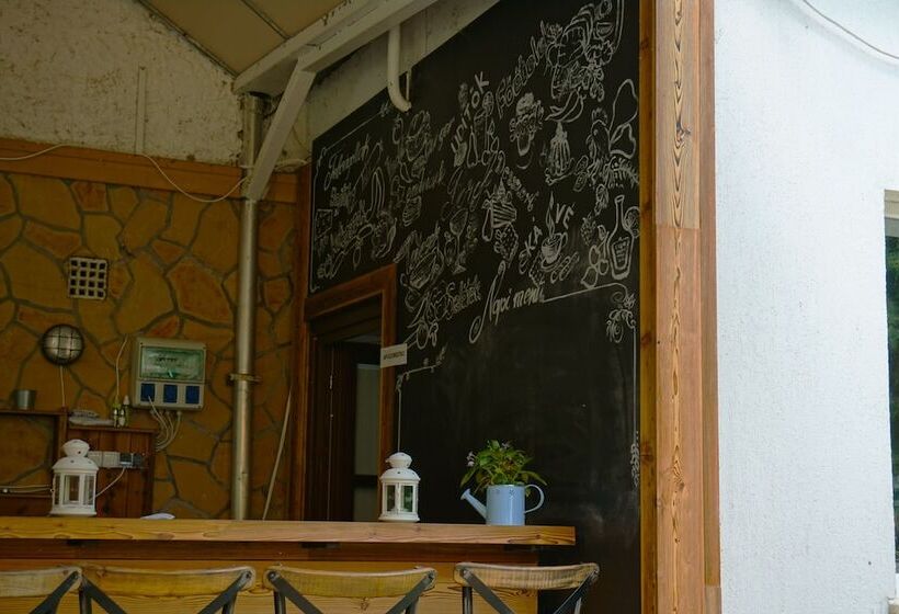 酒店 Tihany Yacht Club