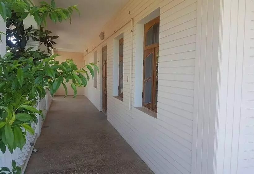پانسیون El Lizi Guesthouse