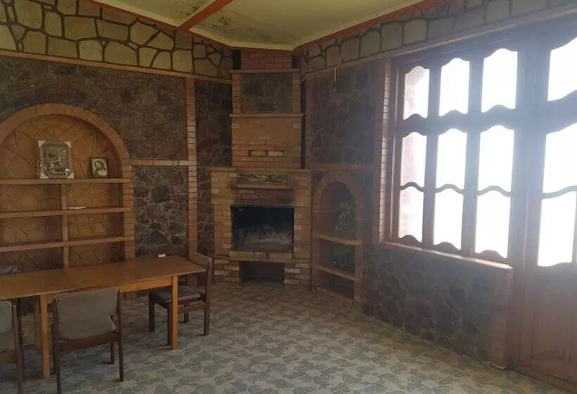 پانسیون El Lizi Guesthouse