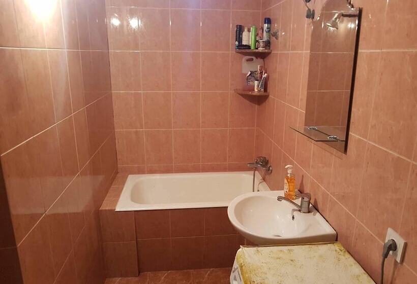 پانسیون El Lizi Guesthouse