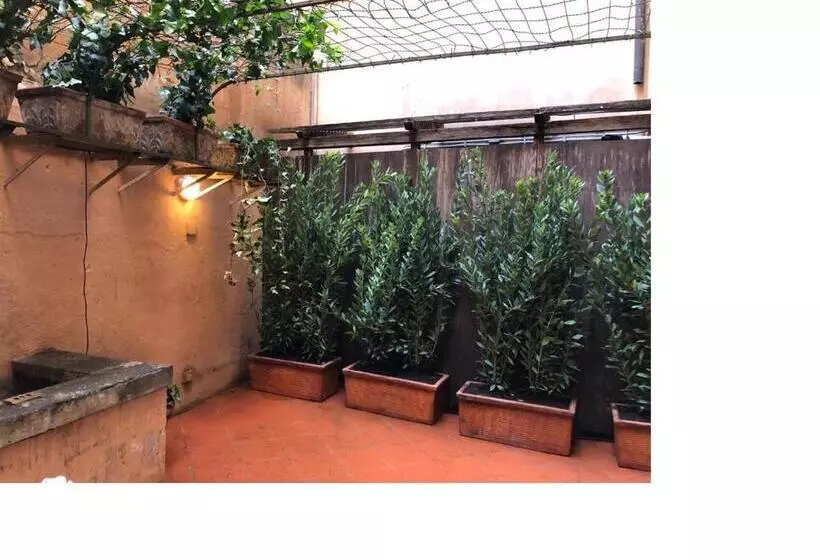 پانسیون Farnese 48