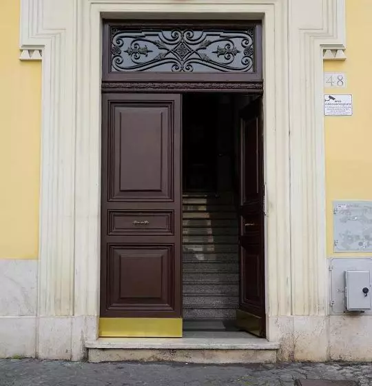 پانسیون Farnese 48