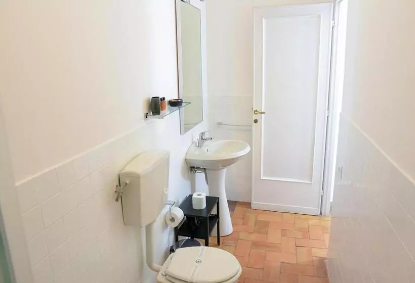 پانسیون Farnese 48