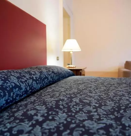 پانسیون Farnese 48