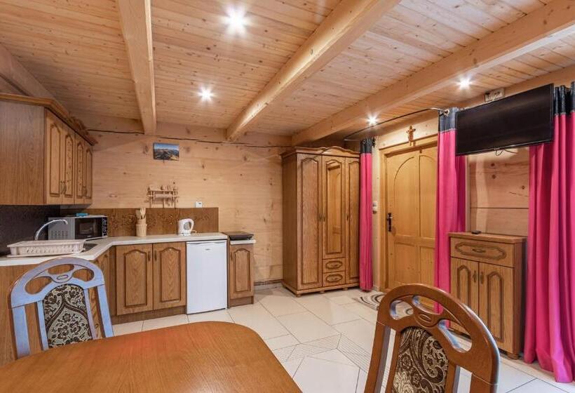 פנסיון Leśny Dwór