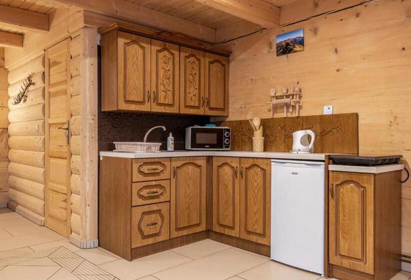 פנסיון Leśny Dwór