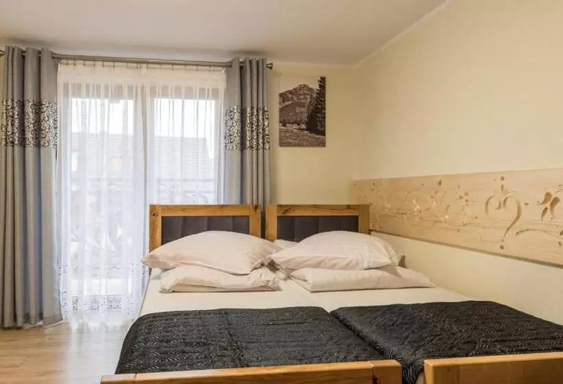 ペンション Leśny Dwór