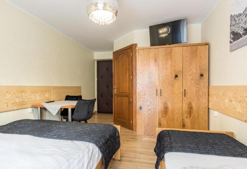 פנסיון Leśny Dwór