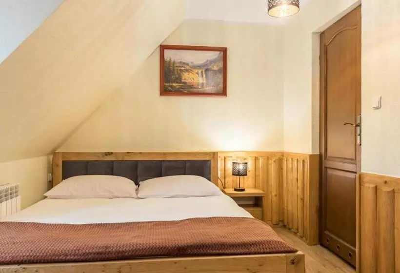 ペンション Leśny Dwór