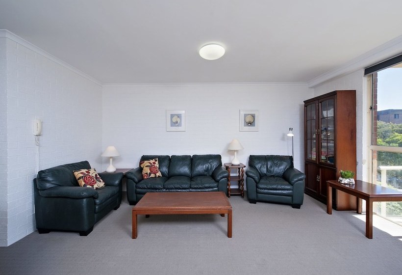 Seaspray 1 4 Intrepid Close Large Unit Only 50 Mtrs To The Waters Edge