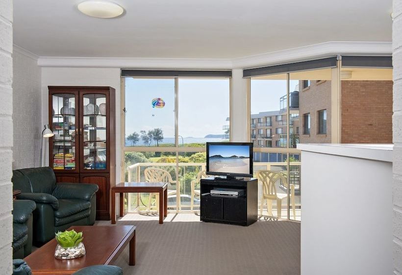 Seaspray 1 4 Intrepid Close Large Unit Only 50 Mtrs To The Waters Edge