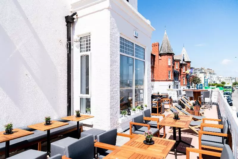 The Strand Hotel, The Former Residence Of Oscar Wilde