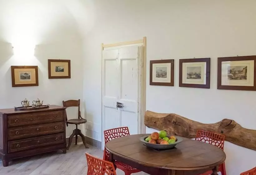 تختخواب و صبحانه Viabasso11 Guest House