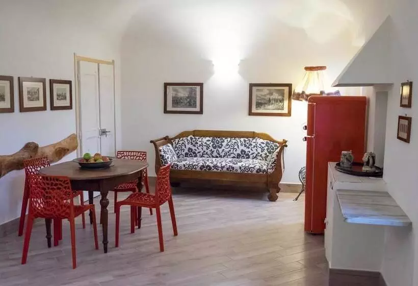 تختخواب و صبحانه Viabasso11 Guest House