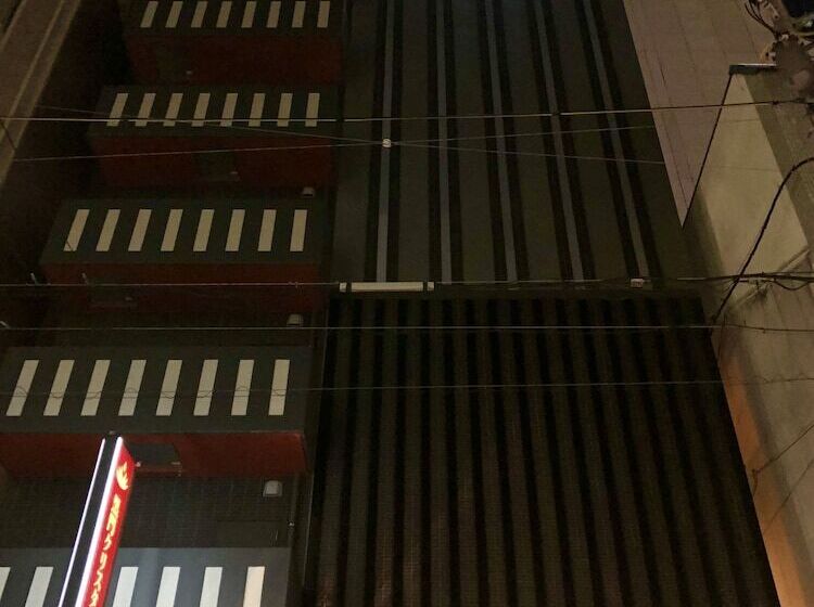 ホテル Kuromon Crystal