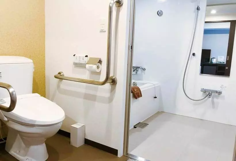 هتل Kuromon Crystal