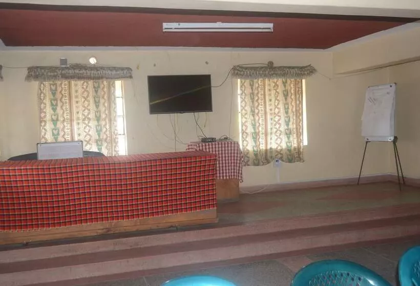 هتل Maendeleo Parkview