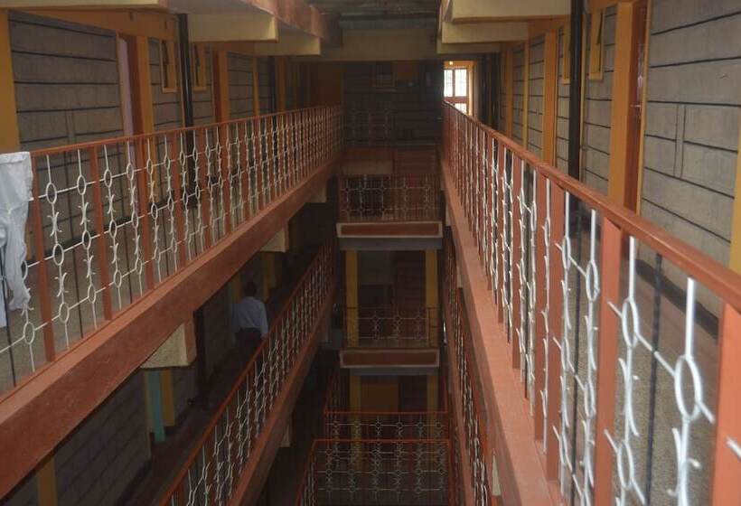 هتل Maendeleo Parkview