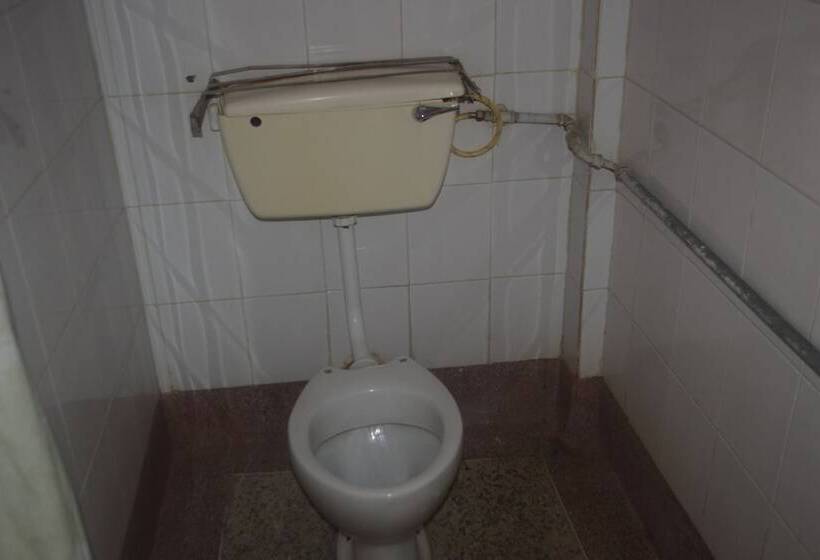 هتل Maendeleo Parkview