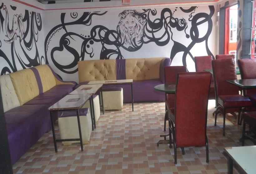 هتل Maendeleo Parkview