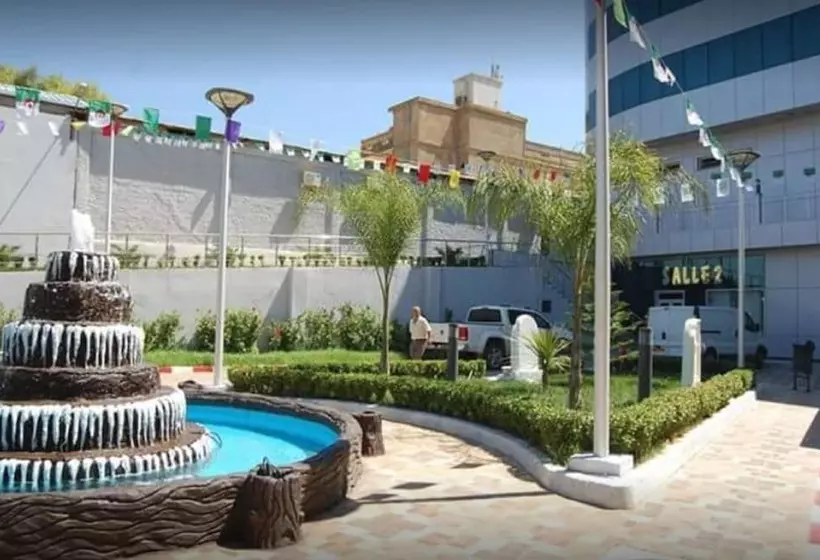 هتل روستایی Hôtel De La Vallée Chlef