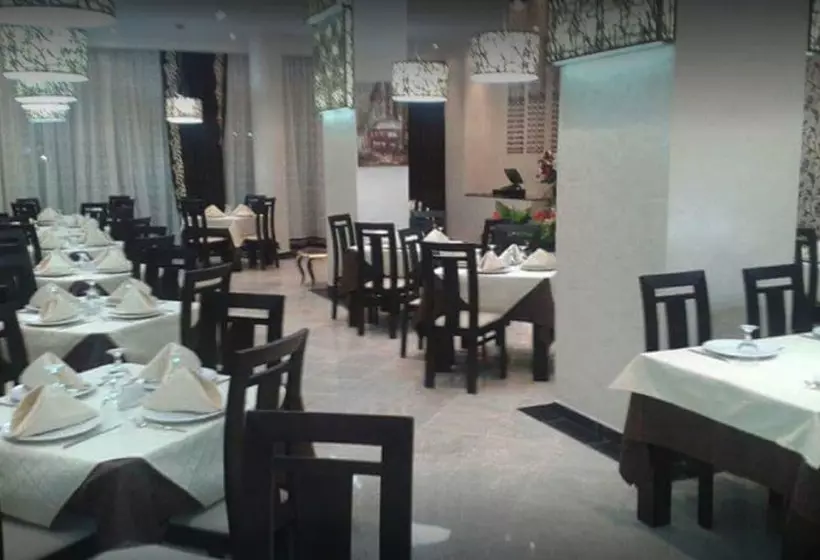 هتل روستایی Hôtel De La Vallée Chlef