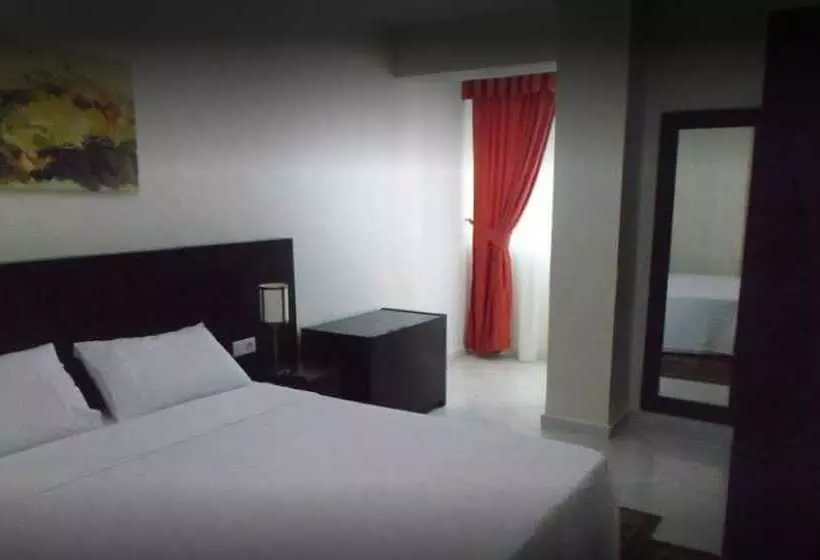 هتل روستایی Hôtel De La Vallée Chlef