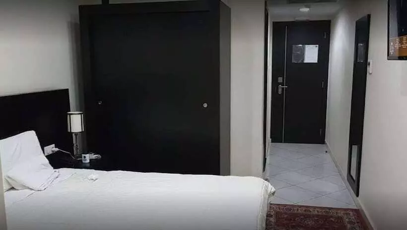 هتل روستایی Hôtel De La Vallée Chlef