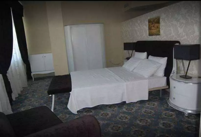 هتل روستایی Hôtel De La Vallée Chlef