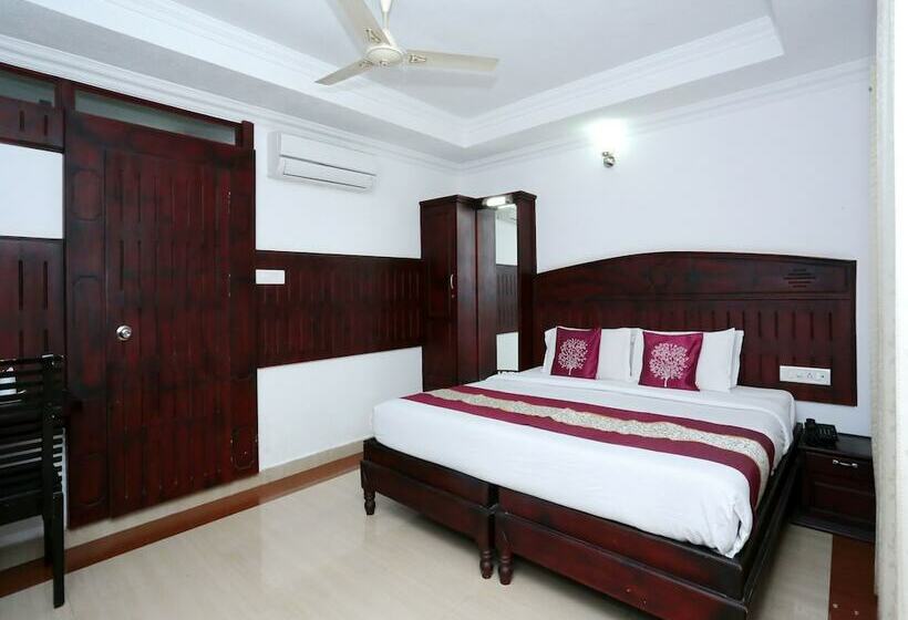 호텔 Sheelisach Inn