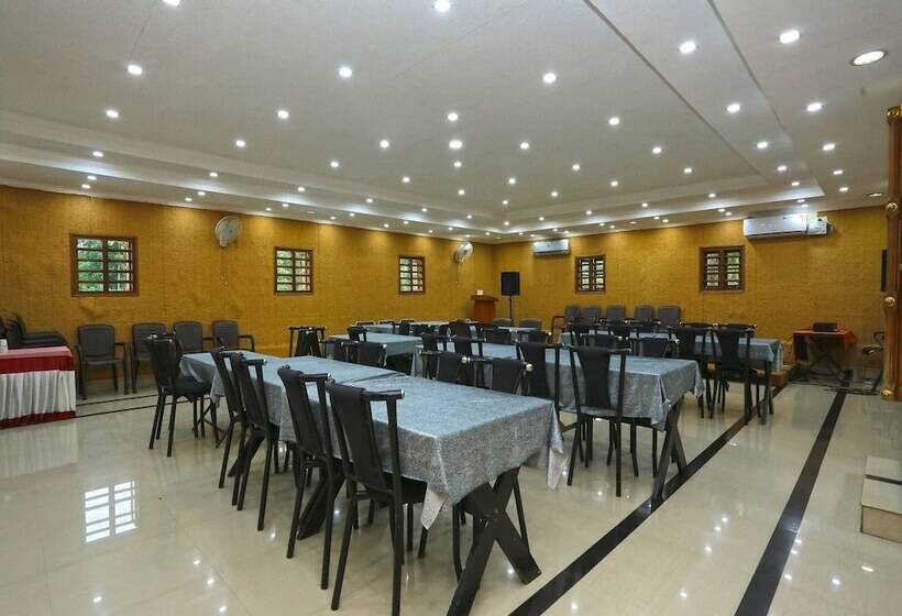 호텔 Sheelisach Inn