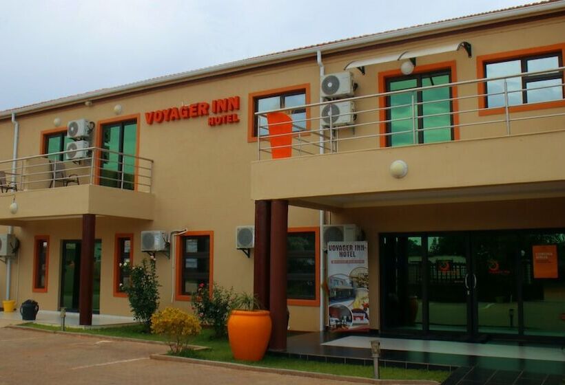 هتل Voyager Inn