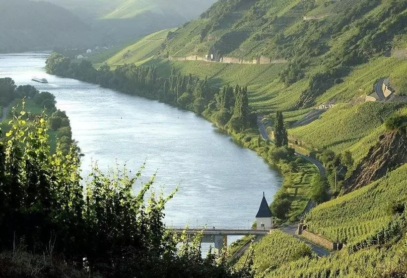 Majatalo Gästehaus Moselkloster