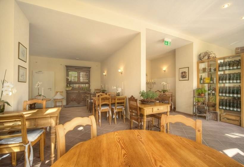 פנסיון Gästehaus Moselkloster