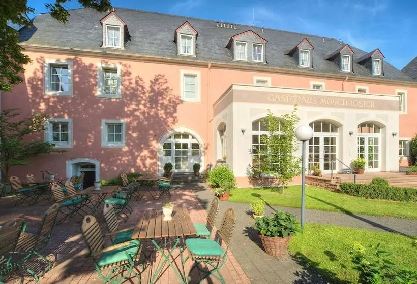 Majatalo Gästehaus Moselkloster
