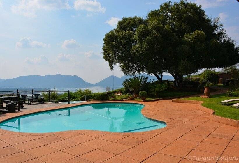 پانسیون La Montagne Guest Lodge