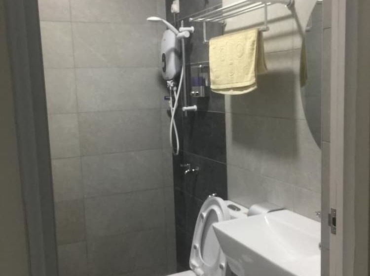 פנסיון One Plus One Boutique Residence