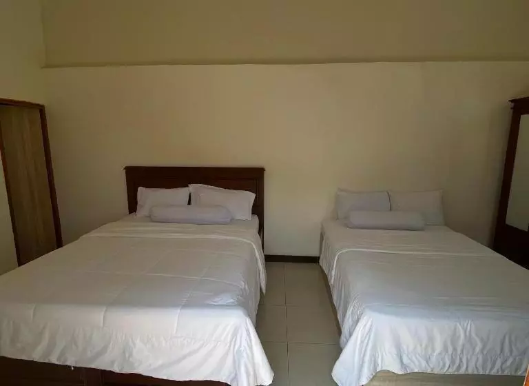 پانسیون Pesona Bali Room And Restaurant