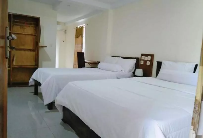 پانسیون Pesona Bali Room And Restaurant