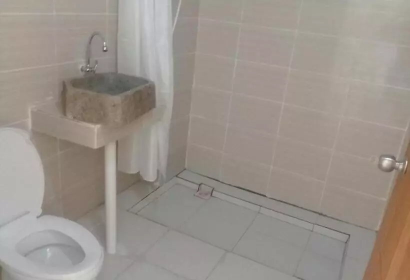 پانسیون Pesona Bali Room And Restaurant